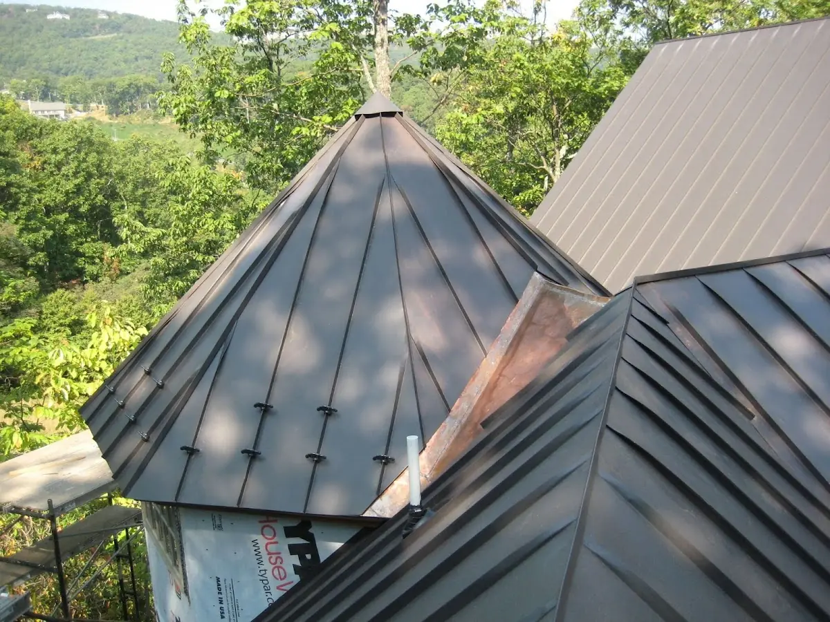 Professional Roof Tarp Installation by Craftsman Roofing in Tamarisk Country Club